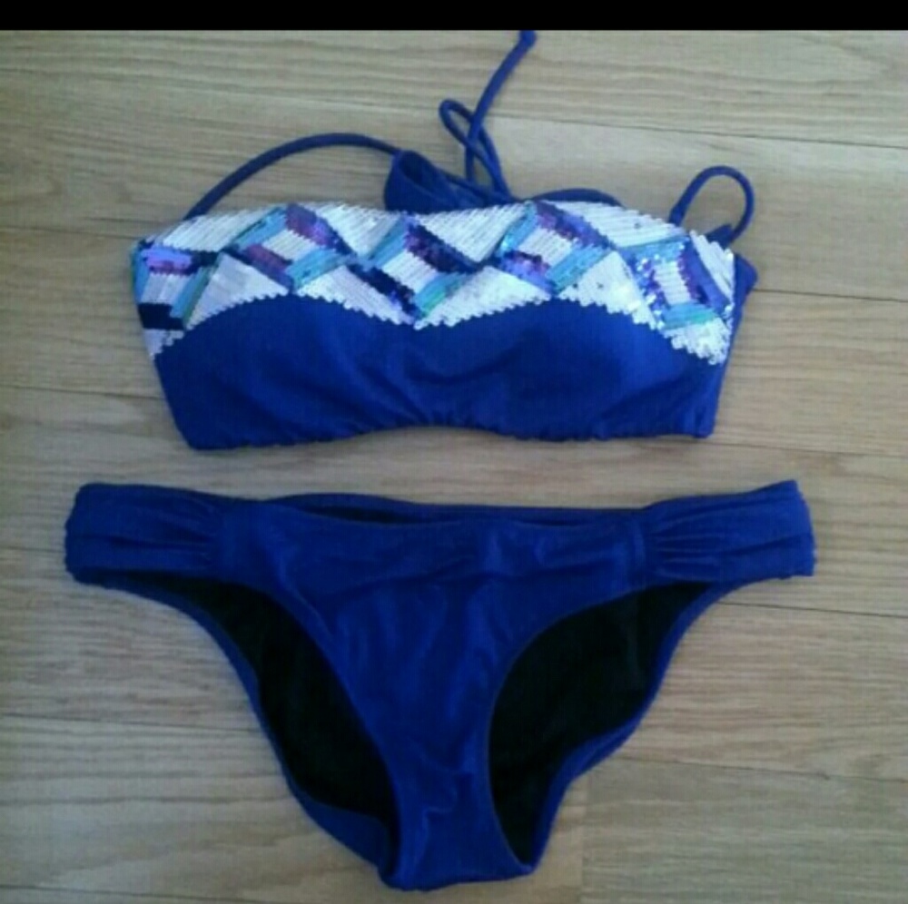 Victoria Secret bathing suit size med